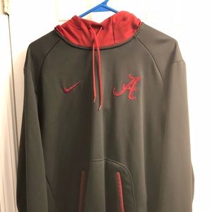 Nike therma fit hoodie
